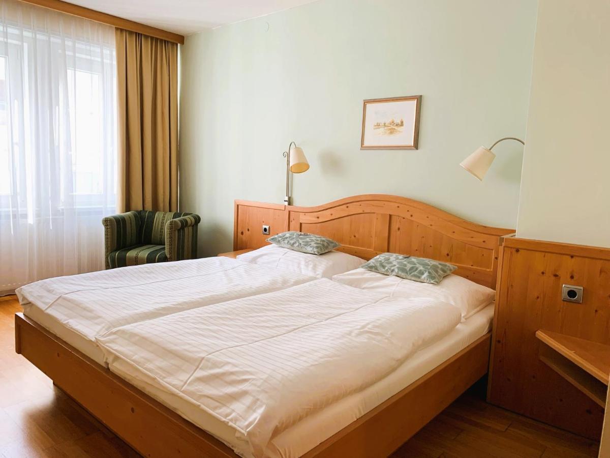 Hotel Zur Post Gumpoldskirchen Εξωτερικό φωτογραφία