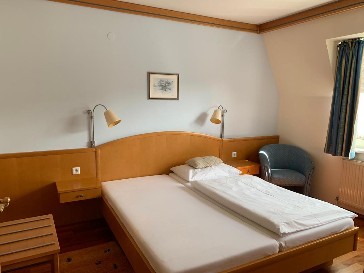 Hotel Zur Post Gumpoldskirchen Εξωτερικό φωτογραφία