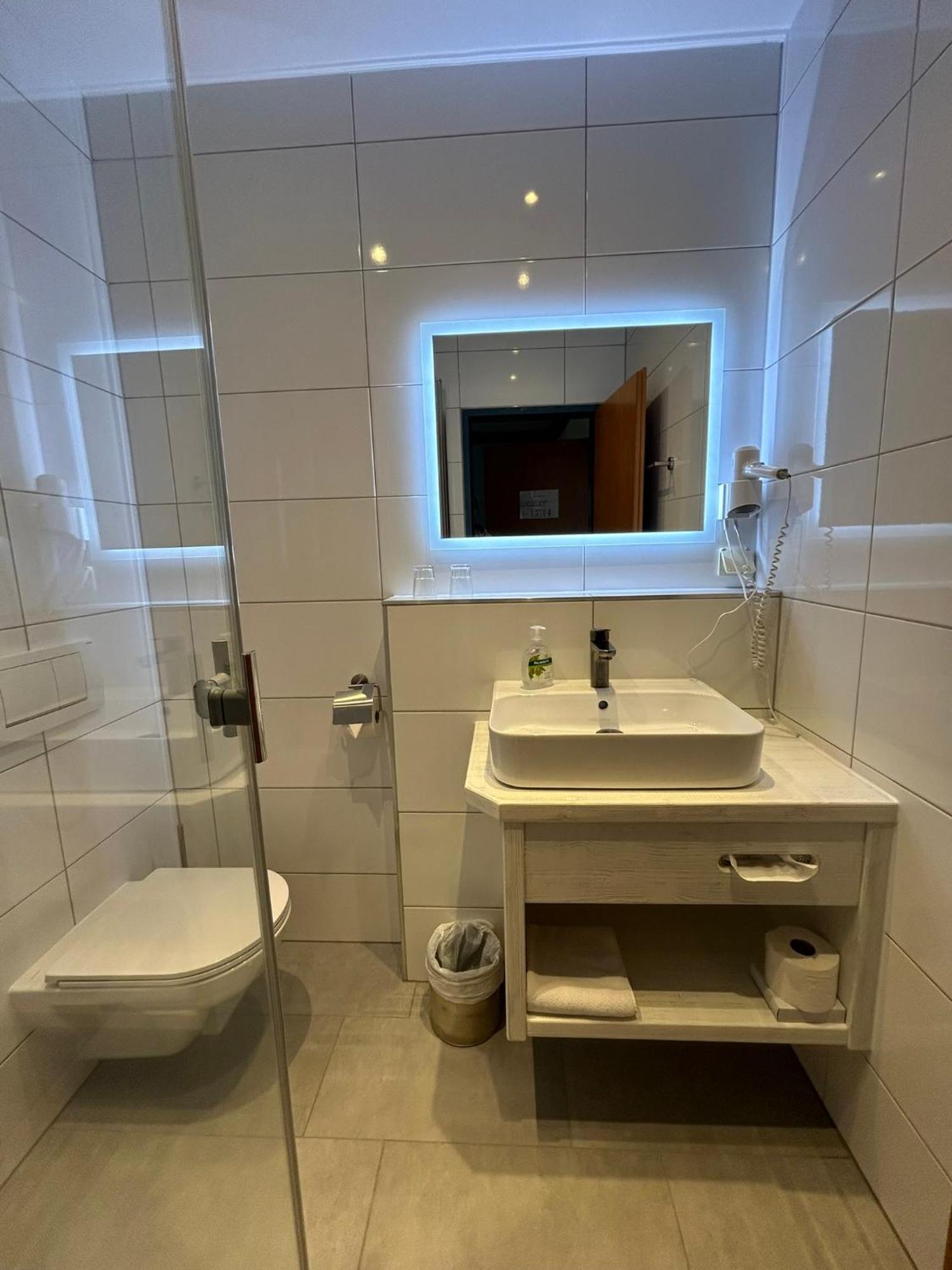 Hotel Zur Post Gumpoldskirchen Εξωτερικό φωτογραφία