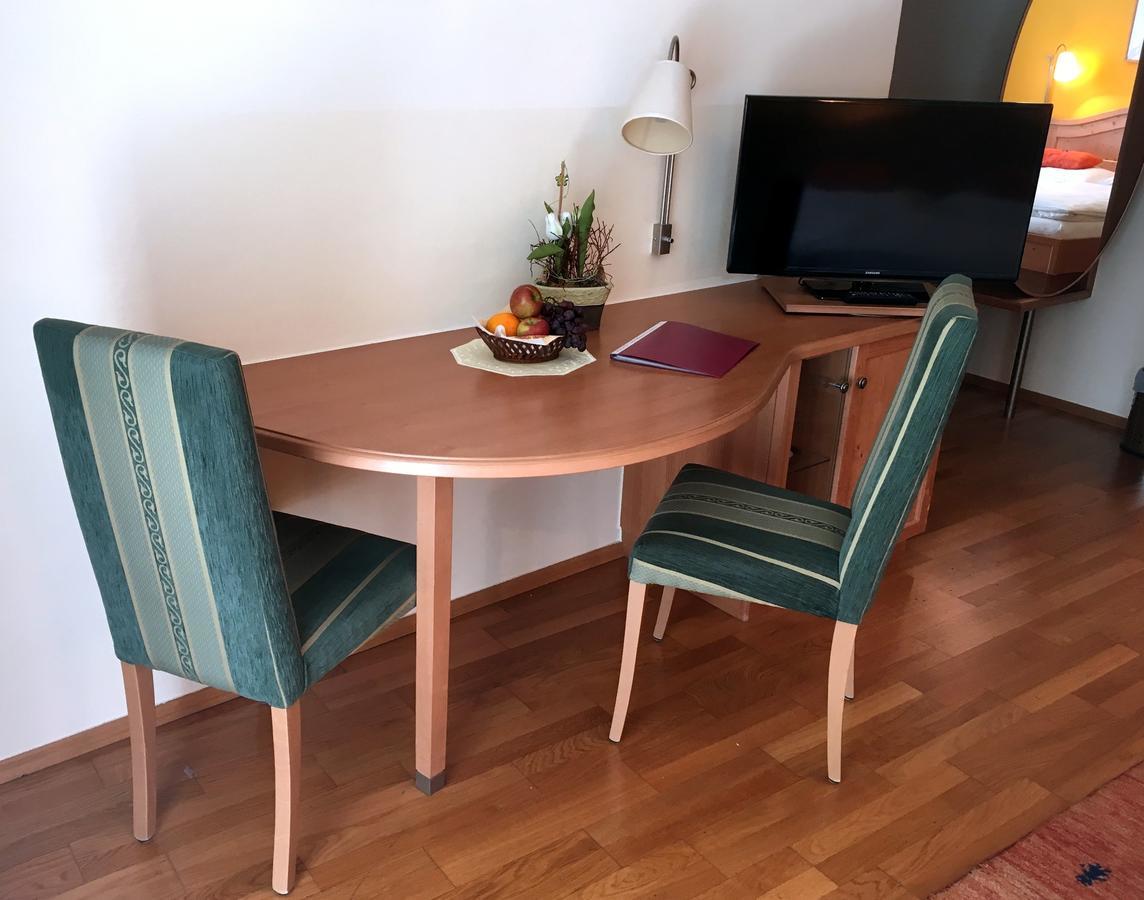 Hotel Zur Post Gumpoldskirchen Εξωτερικό φωτογραφία